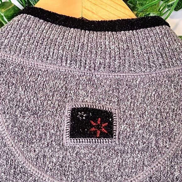 Woolrich. Sweater. Size Large. EUC - Picture 4 of 11